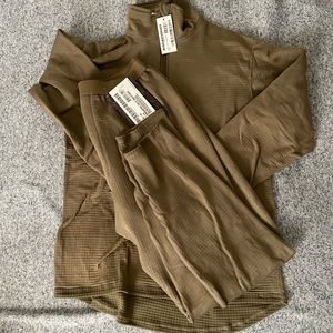 (NWT) U.S. Army Extreme Cold Weather Top/Bottom